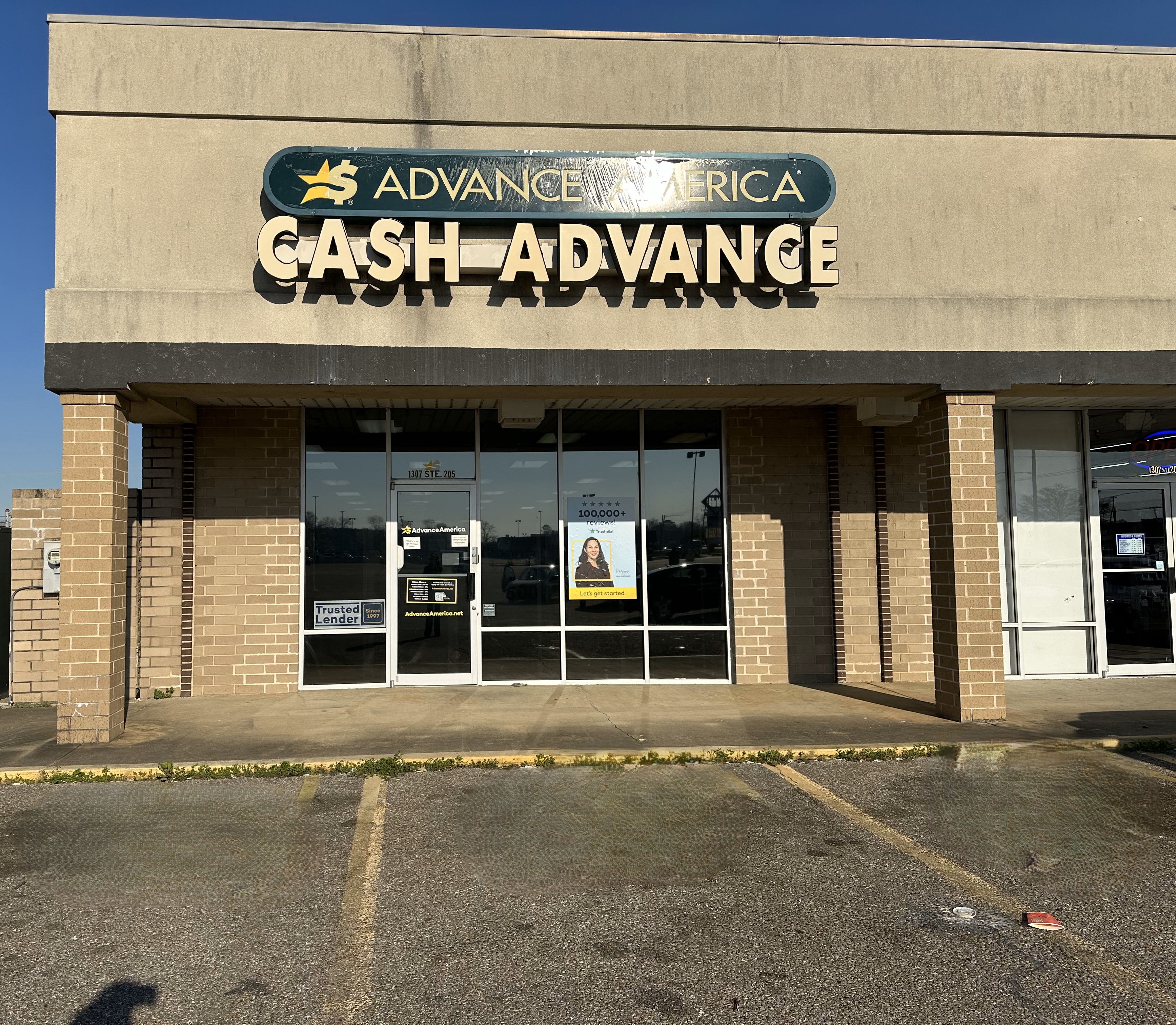 Advance America 1307 E. Highland Avenue, Ste. 205, Selma, AL Store