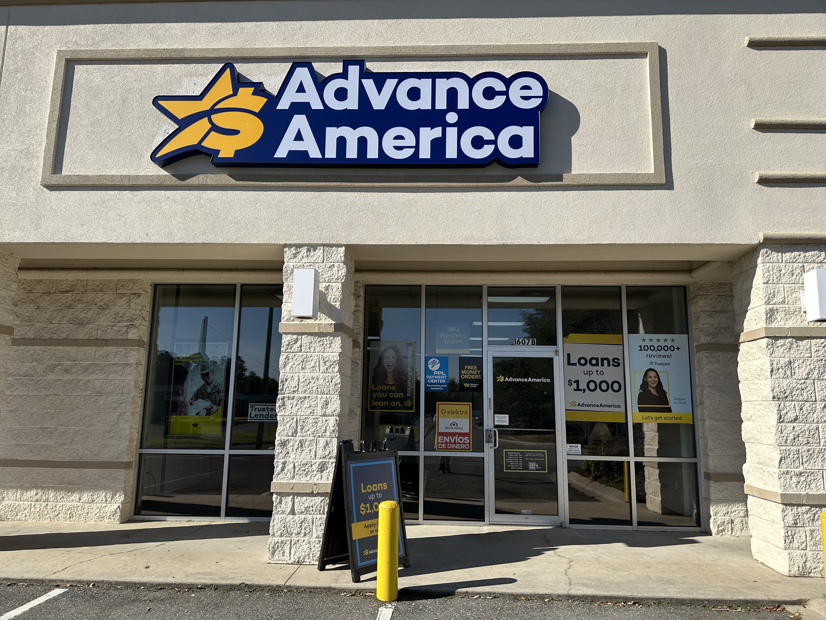 Advance America 1607 Main St., Unit B, Chipley, FL Store