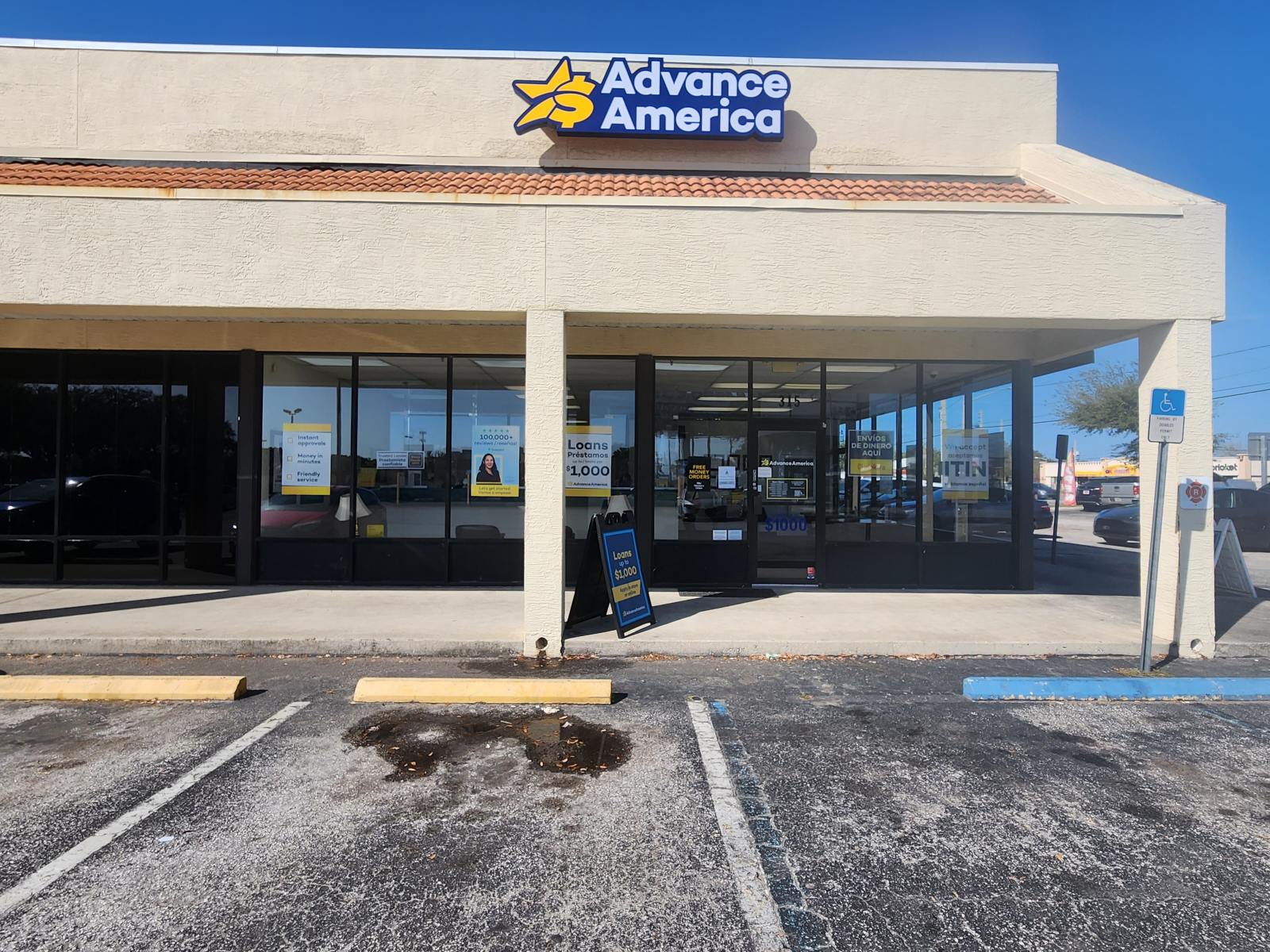 Advance America 5600 W. Colonial Drive, #315, Orlando, FL Store
