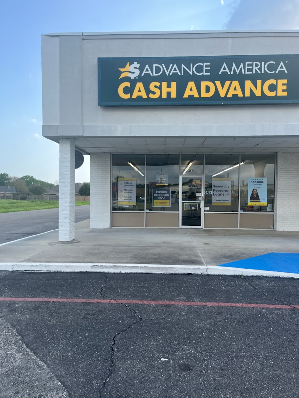 Advance America 820 J E. Admiral Doyle Drive, New Iberia, LA Store