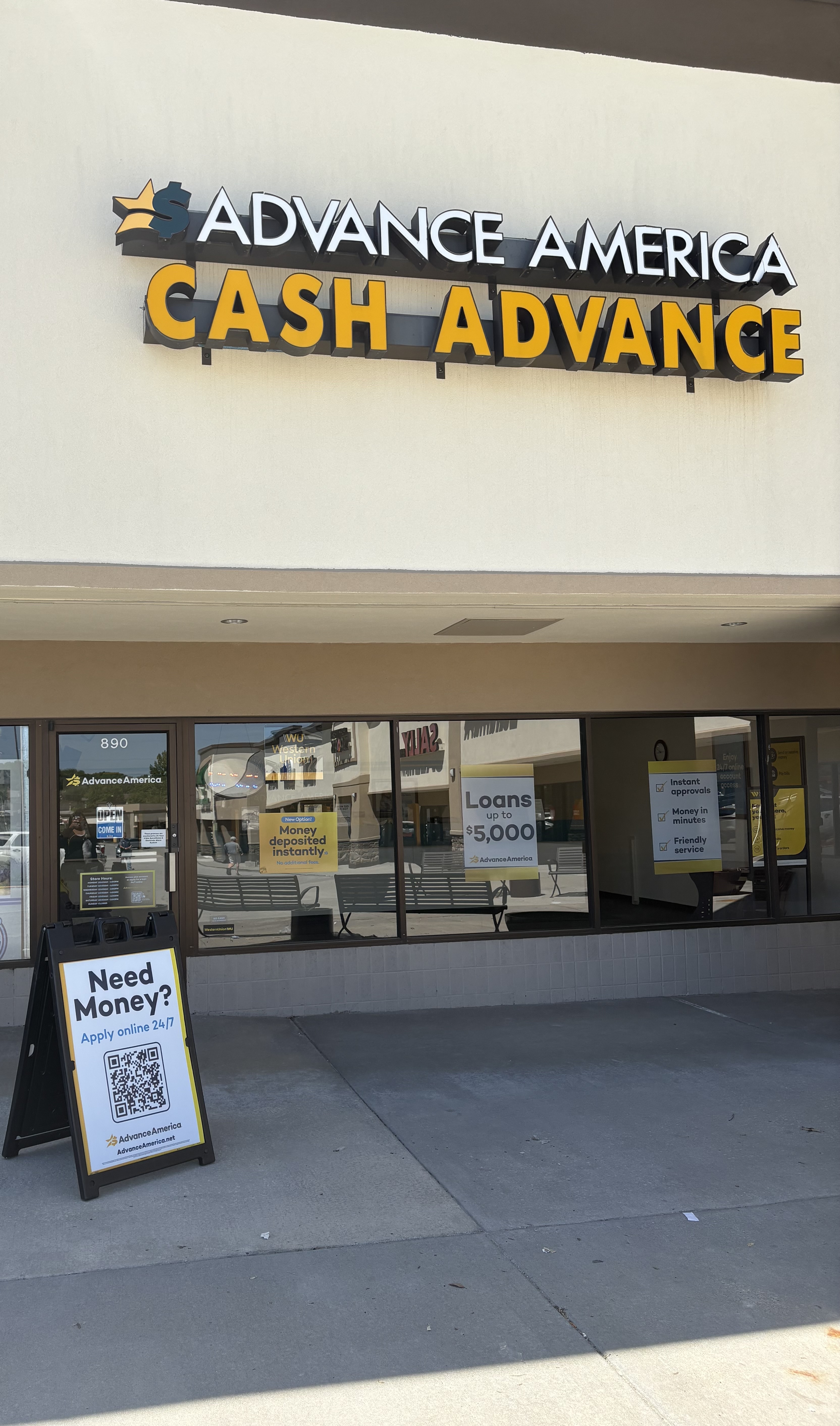 Advance America 890 S. 291 Hwy., Liberty, MO Store