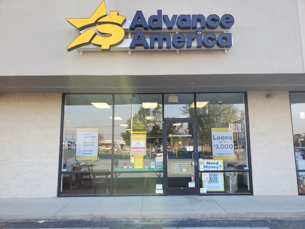 Advance America 900 E. Main St., Ste. F, Laurens, SC Store