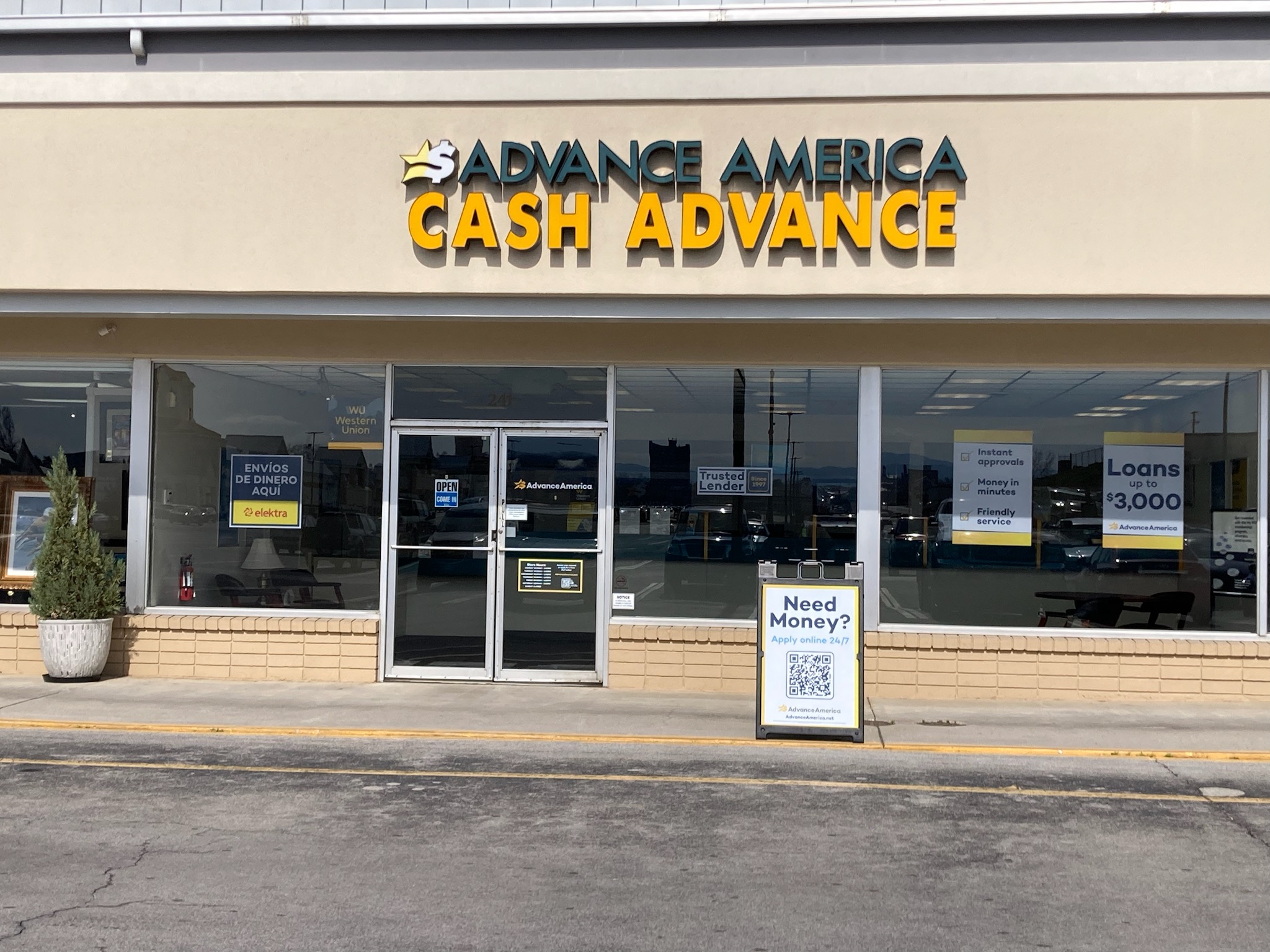 Advance America 241 N. Calderwood Street, Alcoa, TN Store