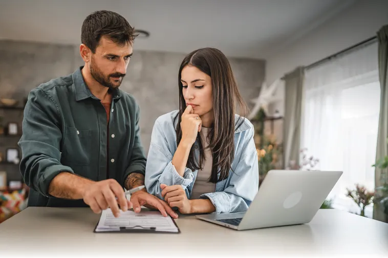 Couple considering a line of credit for bad credit