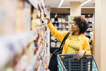 woman grocery shopping
