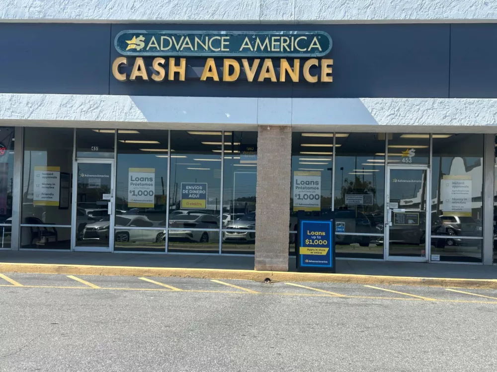 Advance America #451 &amp; #453 Plaza Drive, Eustis, FL Store