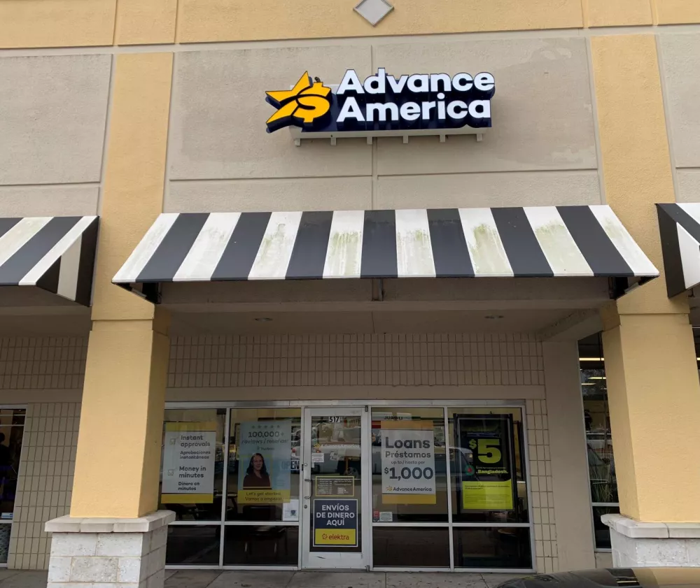 Advance America 517 US Hwy. 17/92 W, #4, Haines City, FL Store