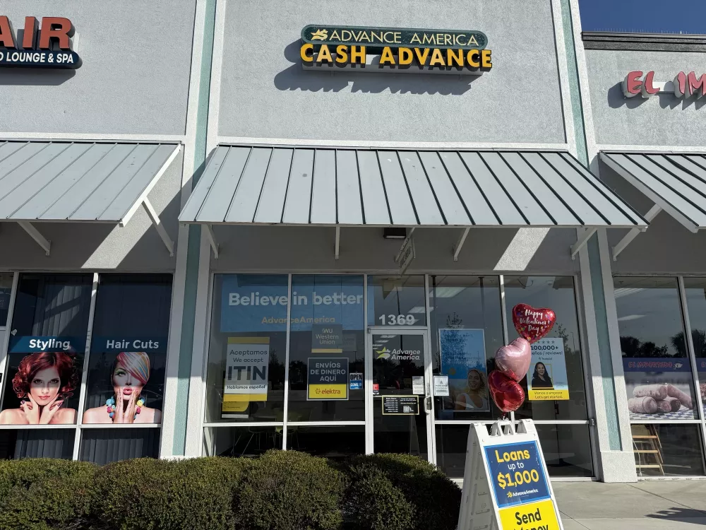 Advance America 1369 E. Osceola Pkwy., Kissimmee, FL Store