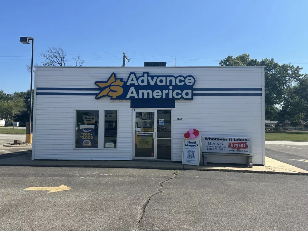 Advance America 1908 Main St., Winfield, KS Store