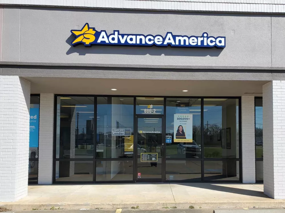 Advance America 600-2 N. Davis Avenue, Cleveland, MS Store
