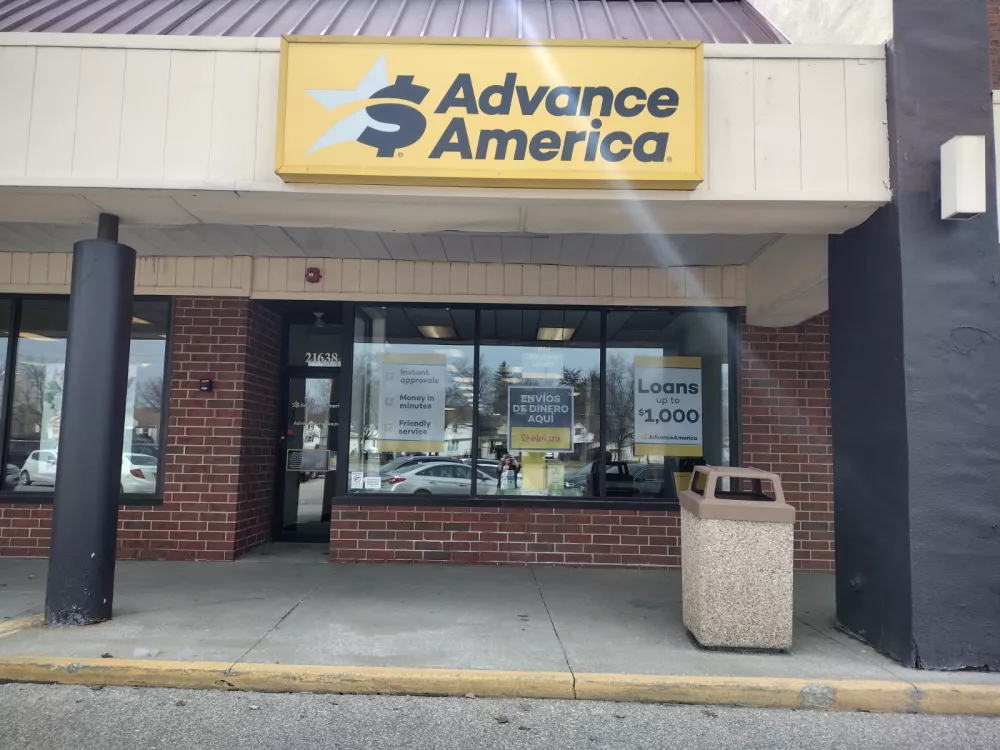 Advance America 21638 Libby Rd., Unit #432, Maple Heights, OH Store