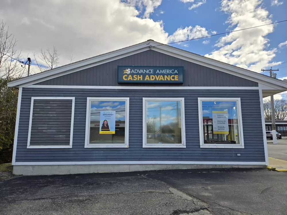 Advance America 628 Metacom Ave, Unit 14, Warren, RI Store