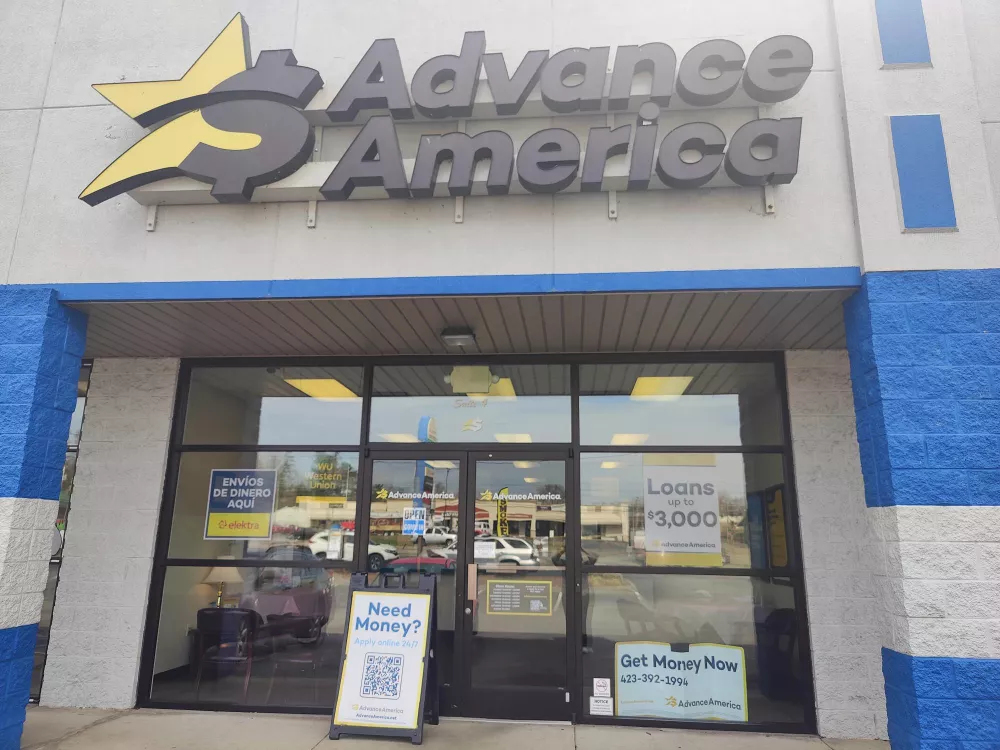 Advance America 1425 E. Stone Dr., Suite 4, Kingsport, TN Store